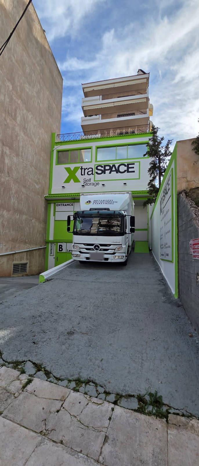 Trucks drive right up to the ramp